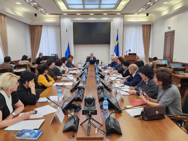 Совет по образованию при Главе Республики Бурятия обсудил развитие профильного обучения в школах региона