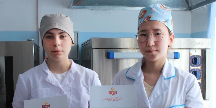 Студенты соревновались в конкурсе профессионального мастерства по выпечке