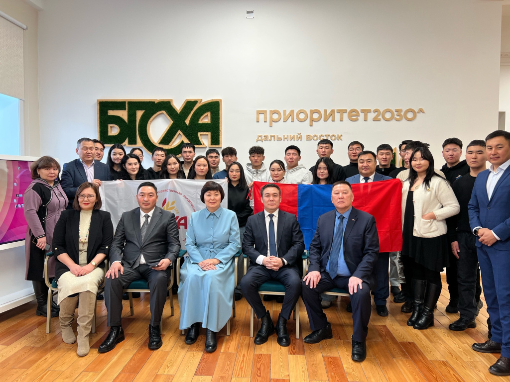 В Бурятской ГСХА состоялась встреча с президентом Ассоциации Центрального союза бурят Монголии