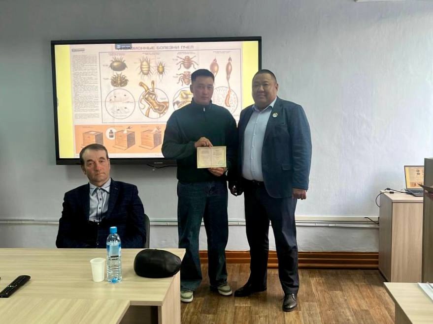 В БГСХА завершились курсы профессионального обучения по профессии «Пчеловод»