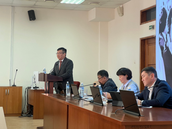 В Бурятской ГСХА состоялся круглый стол, посвящённый 90-летию Владимира Саганова