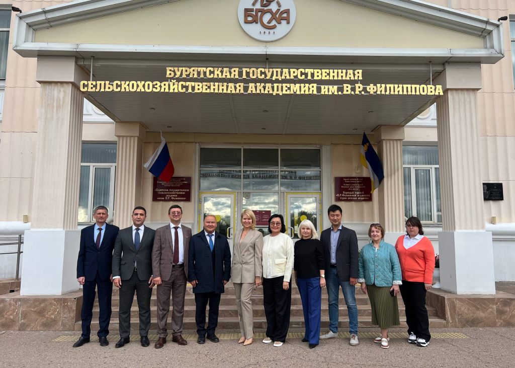 Бурятскую ГСХА посетила заместитель Министра промышленности и торговли России Екатерина Приезжева