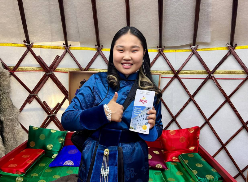 монг школьники бгсха.png