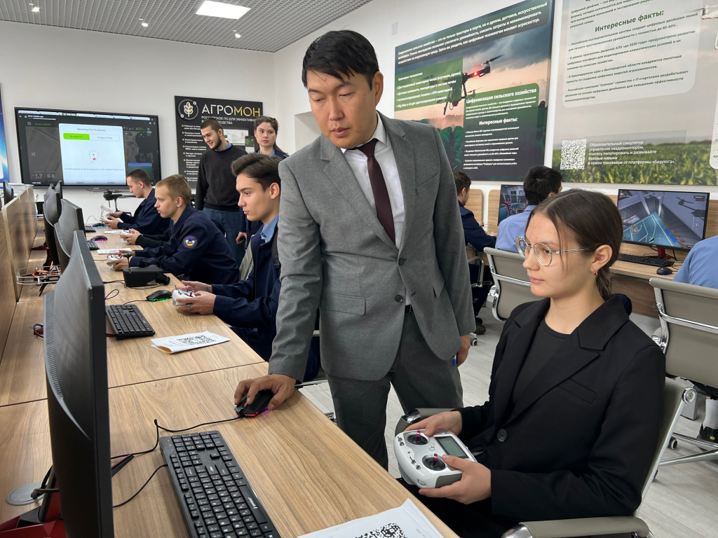 wmlc2905ou3zflqicdbzhkf5418azhf0.jpg